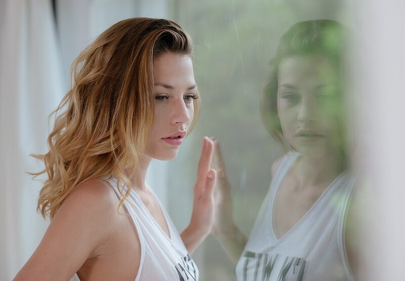 Виола, 19